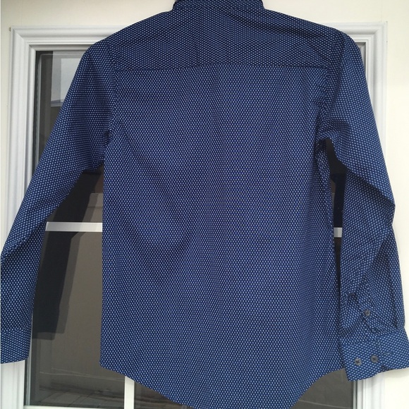 Boys Long-Sleeve Button-Down Dress Shirt - Van Heusen M10/12 blue small pattern - Picture 2 of 7